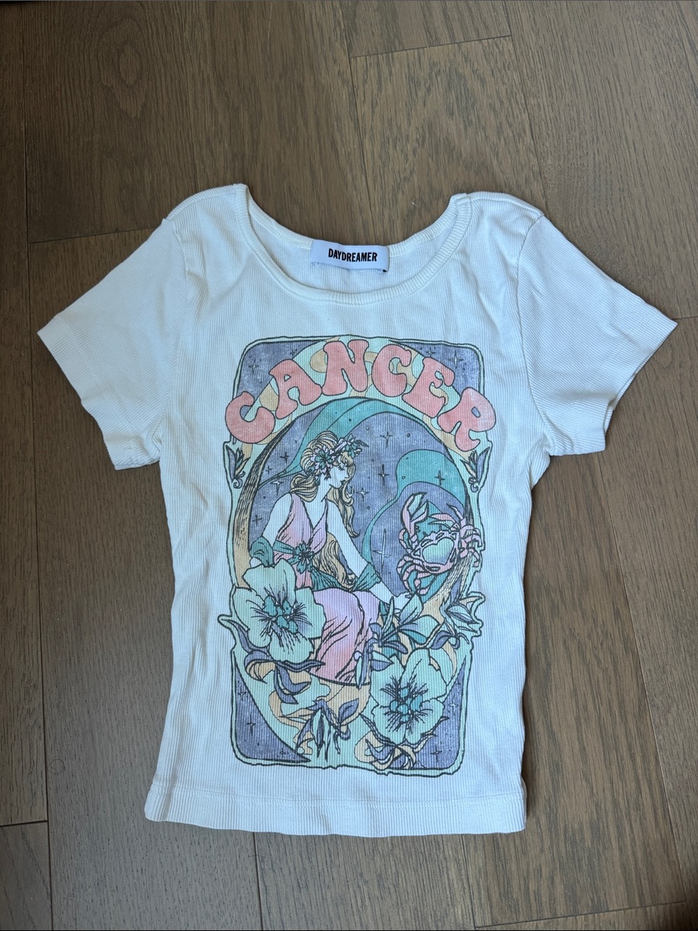 Daydreamer Zodiac "Cancer" Graphic Tee